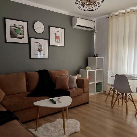 Luel Central Apartament Тирана Экстерьер фото