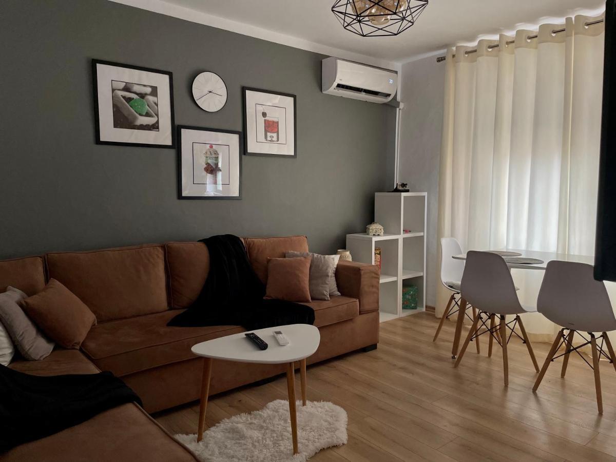 Luel Central Apartament Тирана Экстерьер фото